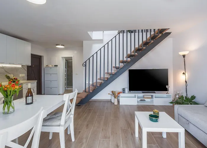 Apartmán Exquisites Mit Eigener Galerie, Babybett, Waschmaschine Und Nur 700 Meter Zum *